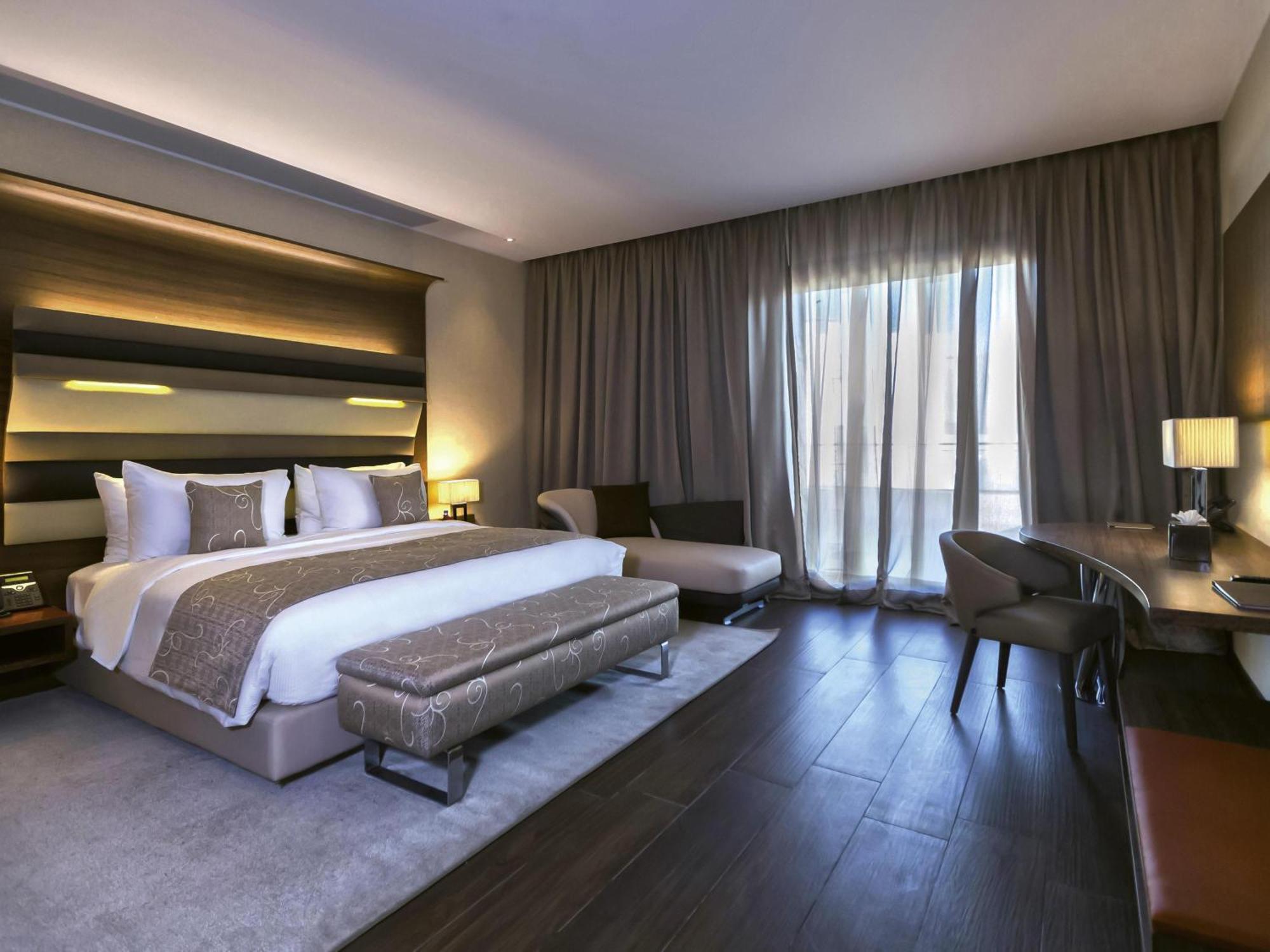 Ambassador Suite with Lake View