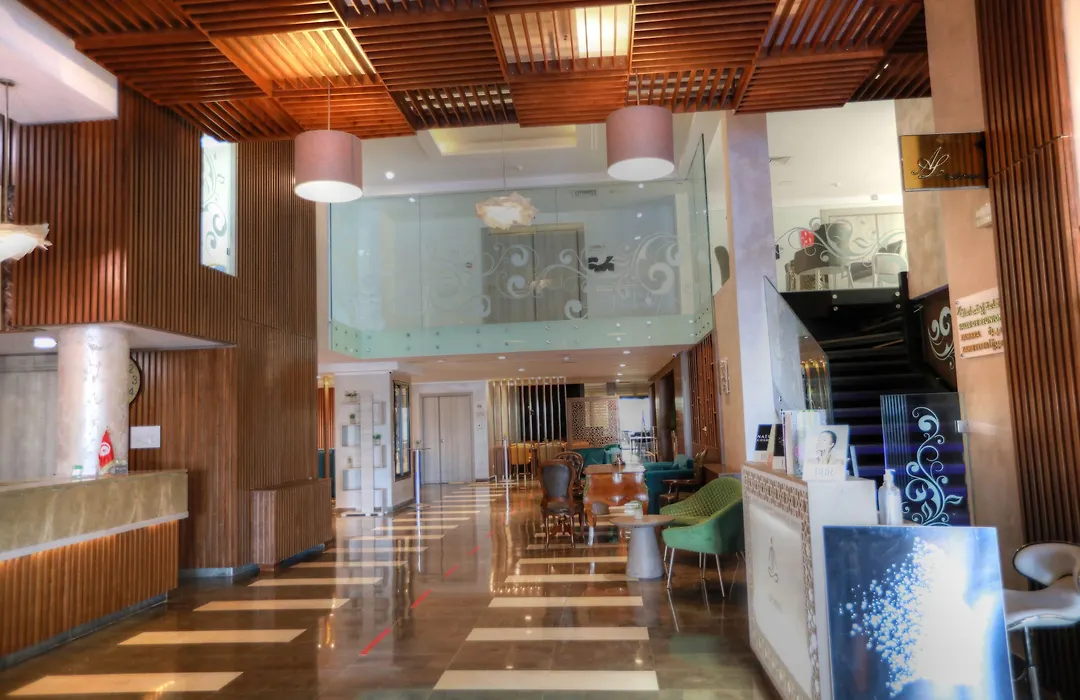 Hotel Lac Leman, LES BERGES DU LAC-1