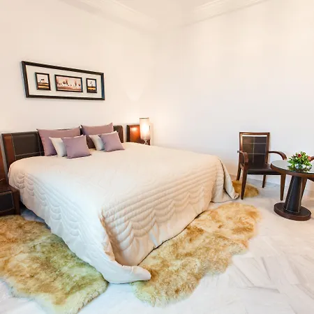 The Penthouse Suites Hotel-2
